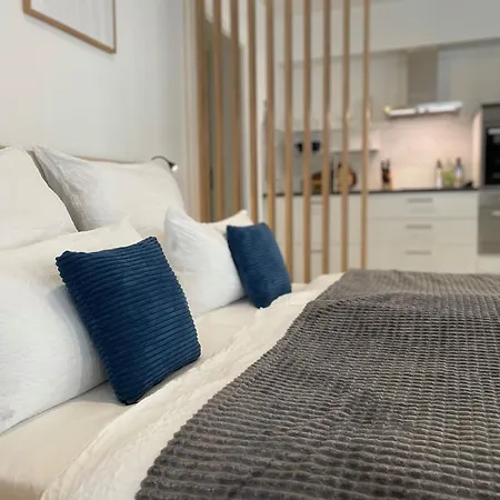 Apartment Zentrales Innenstadt Mit Garage Stuttgart
