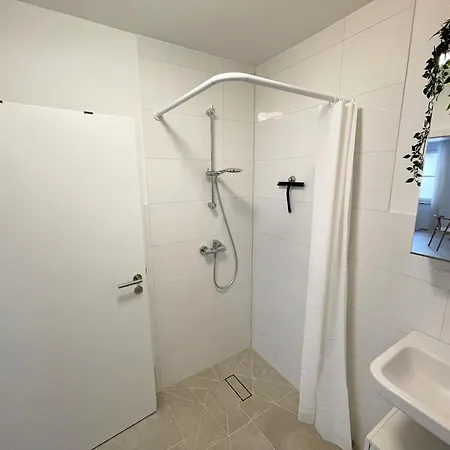 Appartamento Zentrales Innenstadt Mit Garage Stoccarda