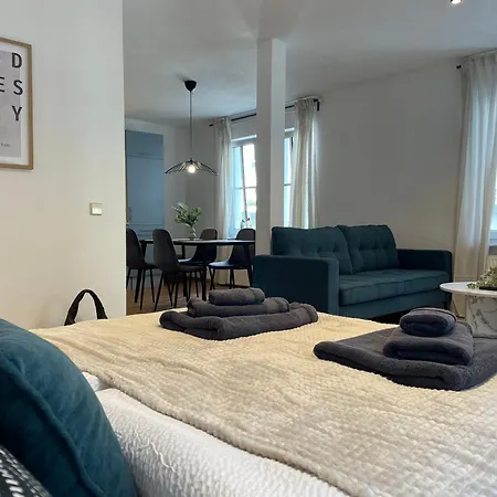 Apartment Zentrales Innenstadt Mit Garage Stuttgart