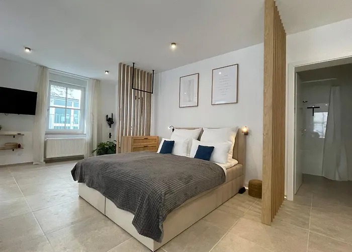 Zentrales Innenstadt Mit Garage Lejlighed *