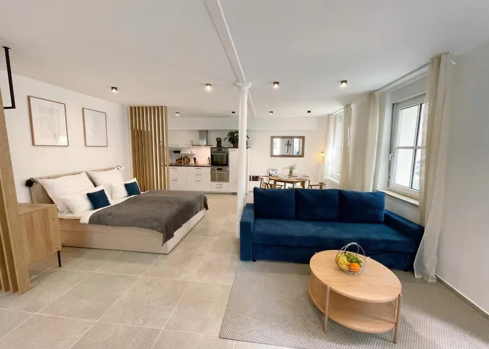 Zentrales Innenstadt Mit Garage Lejlighed