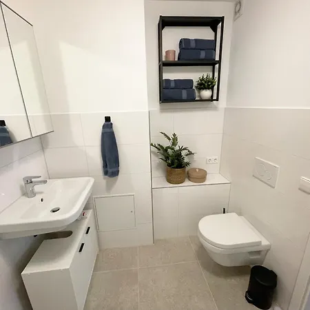 Zentrales Innenstadt Mit Garage דירה שטוטגרט